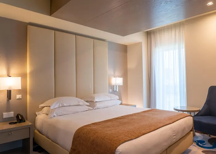 Hotel Smy 4*