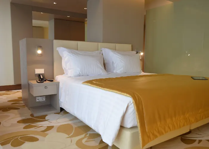 Hotell Smy 4*